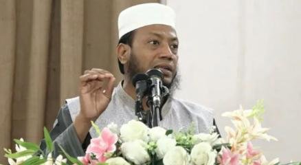 কুষ্টিয়া-৩ আসনের সংসদ সদস্য ও ইসলামি বক্তা আমির হামজা। ছবি: সংগৃহীত