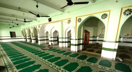 ভারতের নয়াদিল্লিতে প্রধানমন্ত্রী নরেন্দ্র মোদির বাসভবনের পাশে অবস্থিত ঐতিহাসিক রেসকোর্স মসজিদ খালি করার নির্দেশ দিয়েছে কর্তৃপক্ষ। ছবি: সংগৃহীত