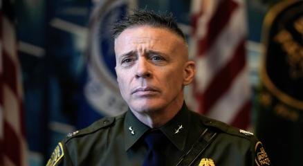 ফেডারেল কর্মকর্তা গ্রেগরি বোভিনো