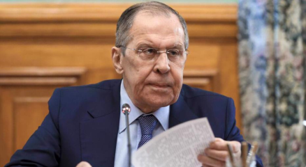 ইরান ইস্যুতে যুক্তরাষ্ট্রের হুমকির বিরুদ্ধে সতর্কবার্তা দিচ্ছেন রাশিয়ার পররাষ্ট্রমন্ত্রী সের্গেই লাভরভ