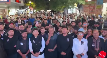 নিউইয়র্কে মশাল হাতে শপথ, ডিসেম্বরে শেখ হাসিনার সঙ্গে দেশে ফিরবেন প্রায় হাজার নেতাকর্মী