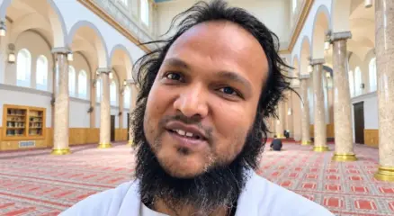 নিউইয়র্কে পুরোনো গির্জাকে মসজিদে রূপান্তরের উদ্যোগ বাংলাদেশি মোহাম্মদ ওসমানের