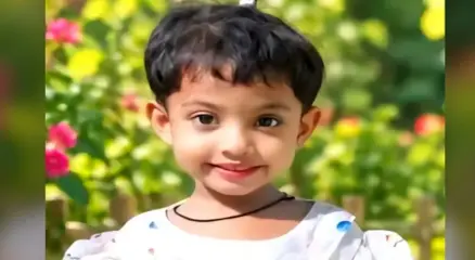 জমির জন্য মেরে নিজ রুমে লুকিয়ে রাখেন ফুফু!