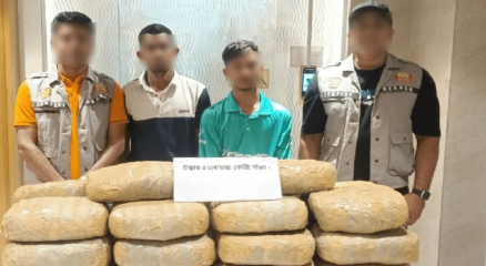 তেজগাঁওয়ে মাদকদ্রব্য নিয়ন্ত্রণ অধিদপ্তর দুই মাদক ব্যবসায়ীসহ ৩৫ কেজি গাঁজা উদ্ধার