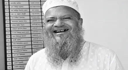 অপূর্ণ রয়ে গেল ৪০০ কবর খোঁড়ার স্বপ্ন
