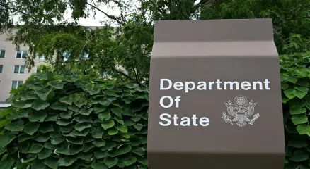 বাংলাদেশসহ ৫০টি দেশের নাগরিকদের জন্য ভিসা বন্ড কর্মসূচি স্থায়ী করছে যুক্তরাষ্ট্র। ছবি: রয়টার্স