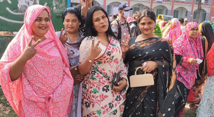 ভোট দিয়ে হিজড়া ভোটাররা বললেন, ‘আমরা পিছিয়ে পড়া নই’