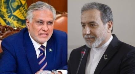 পাকিস্তানের উপ-প্রধানমন্ত্রী ও পররাষ্ট্রমন্ত্রী ইশাক দার এবং ইরানের পররাষ্ট্রমন্ত্রী আব্বাস আরাগচি।