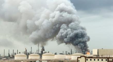 জ্বালানি স্থাপনায় হামলা