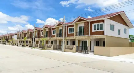 যুক্তরাষ্ট্রে দরিদ্রদের ঘরের অভাবে হাহাকার