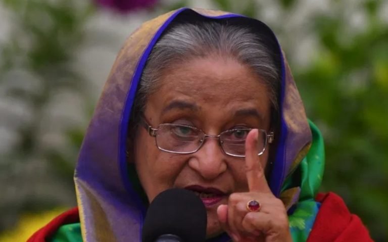 চাকরি সামনেও করতে হবে, এক মাঘে শীত যায় না: হাসিনার হুমকি