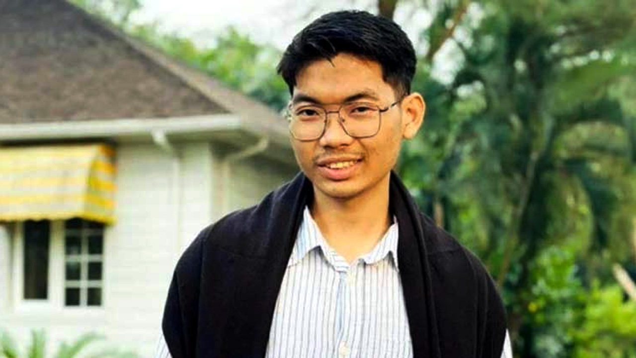 শিবিরের প্যানেলে যুক্ত হয়ে যা বললেন সর্ব মিত্র চাকমা