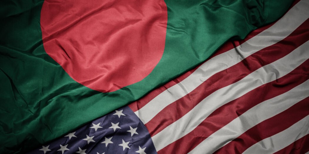 রেমিট্যান্স আয়ে চূড়ায় আমেরিকা প্রবাসীরা - বছরে ২.৫ বিলিয়ন ডলার!