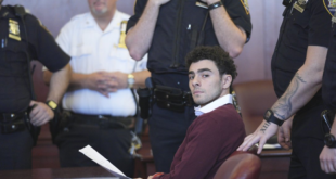 অসুস্থতার কারণে লুইজি ম্যানিওনের হত্যা মামলার প্রাক-বিচার শুনানি স্থগিত